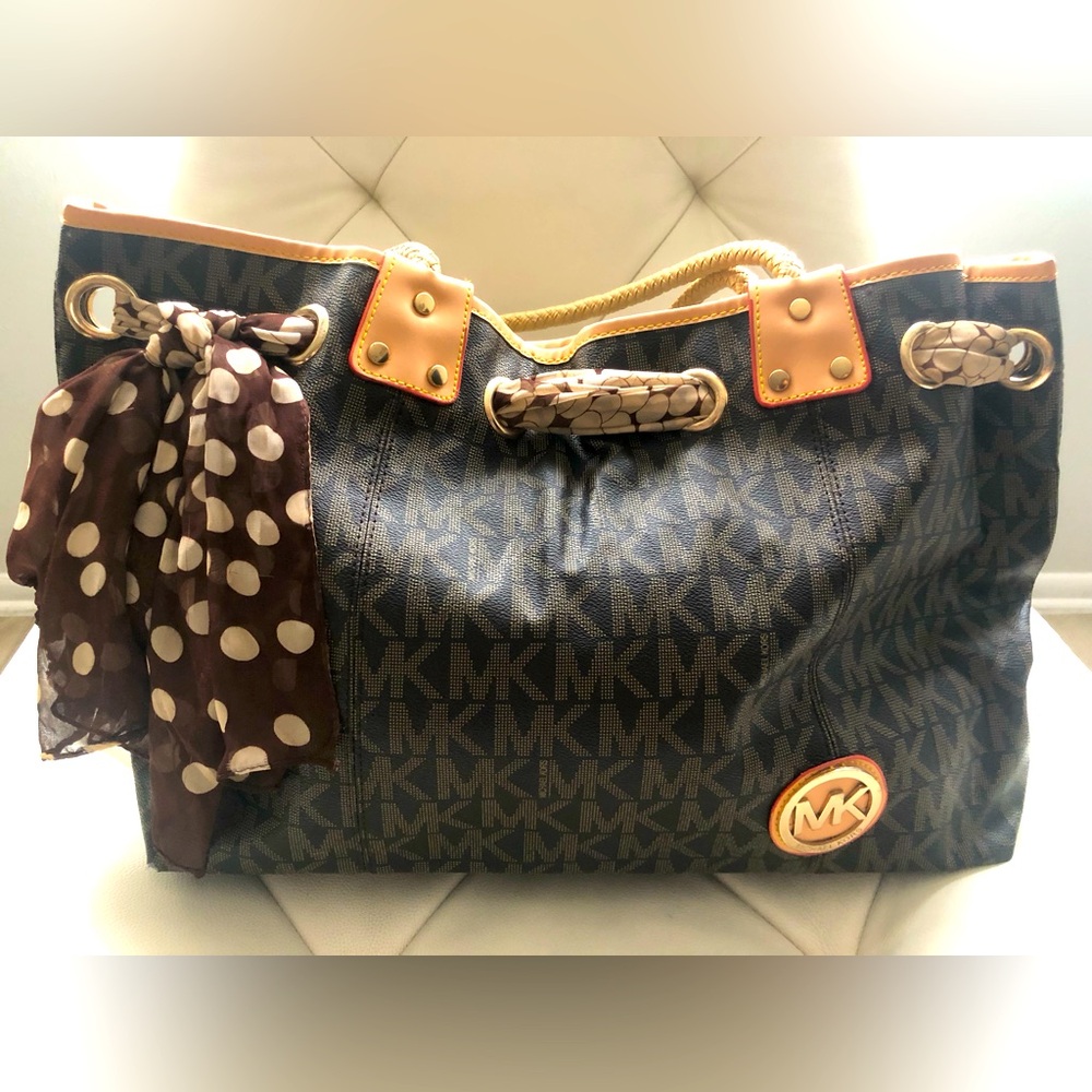 Michel kors tote bag
